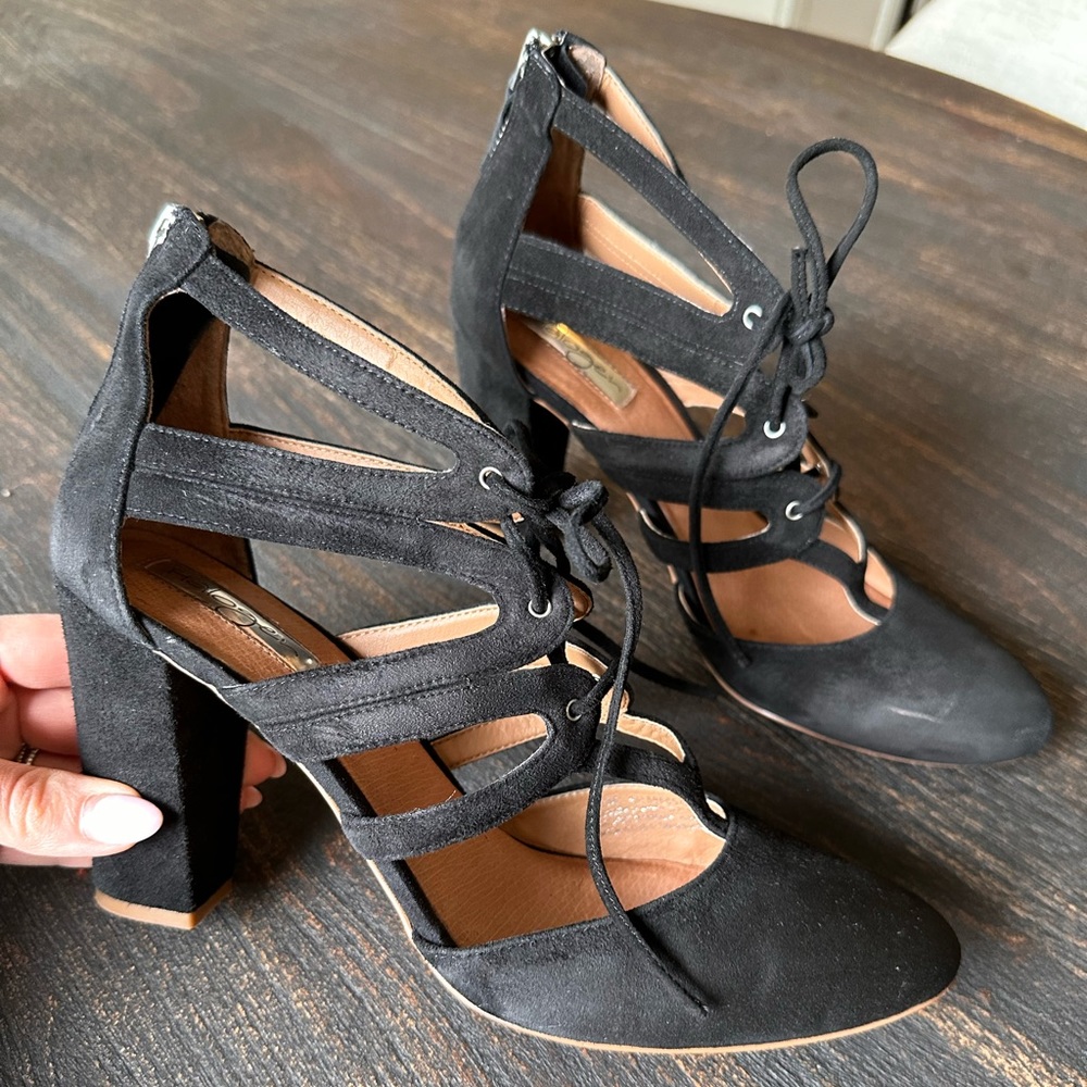 HALOGEN Black heels size 8.5.